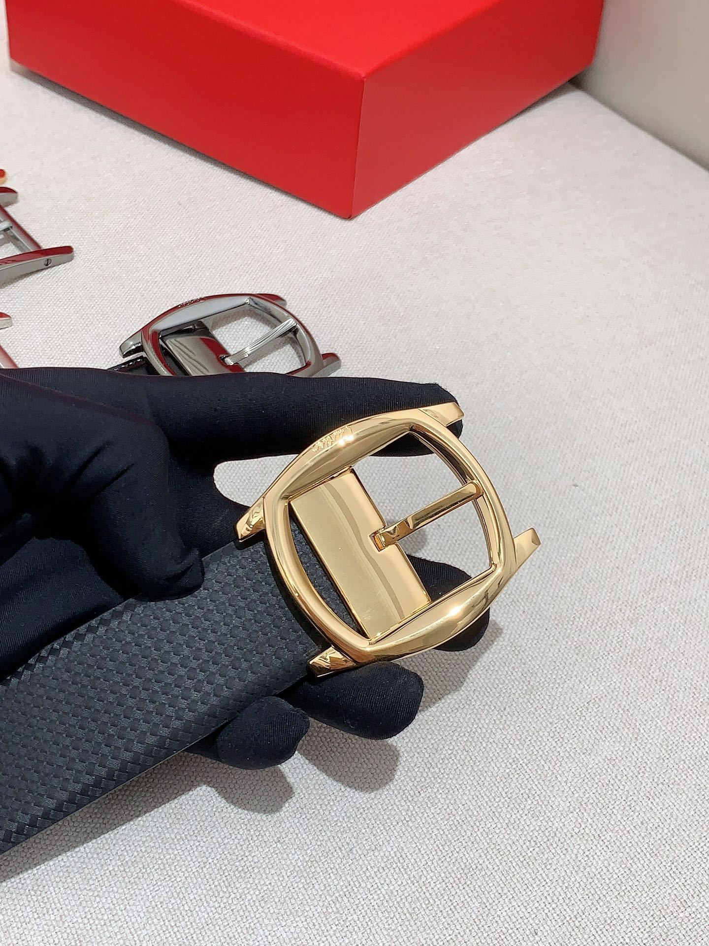 カルティエ「Cartier」サントス バックル ベルト