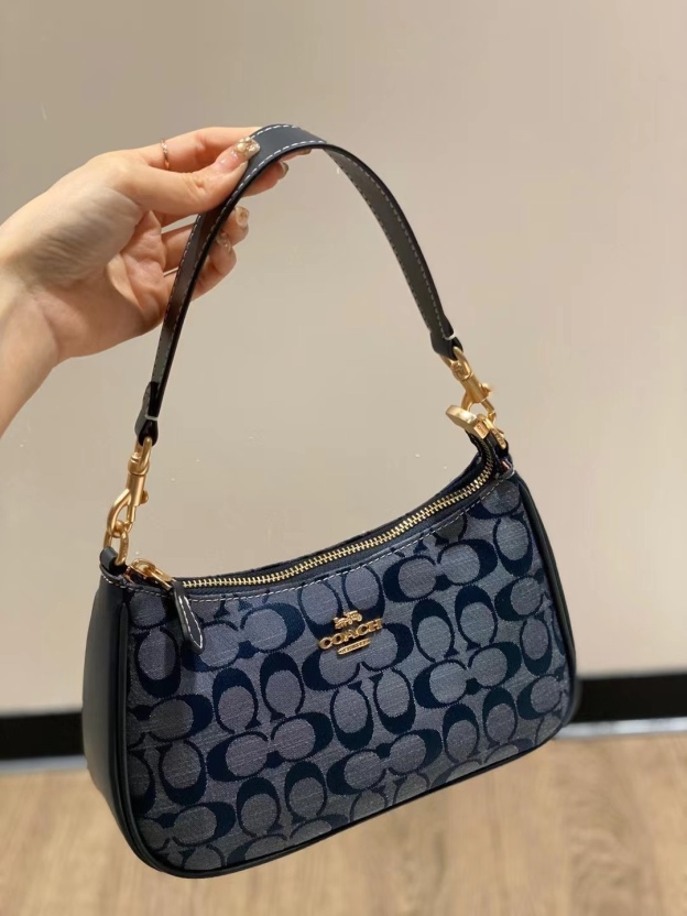 コーチ「Coach」Teri ショルダーバッグ