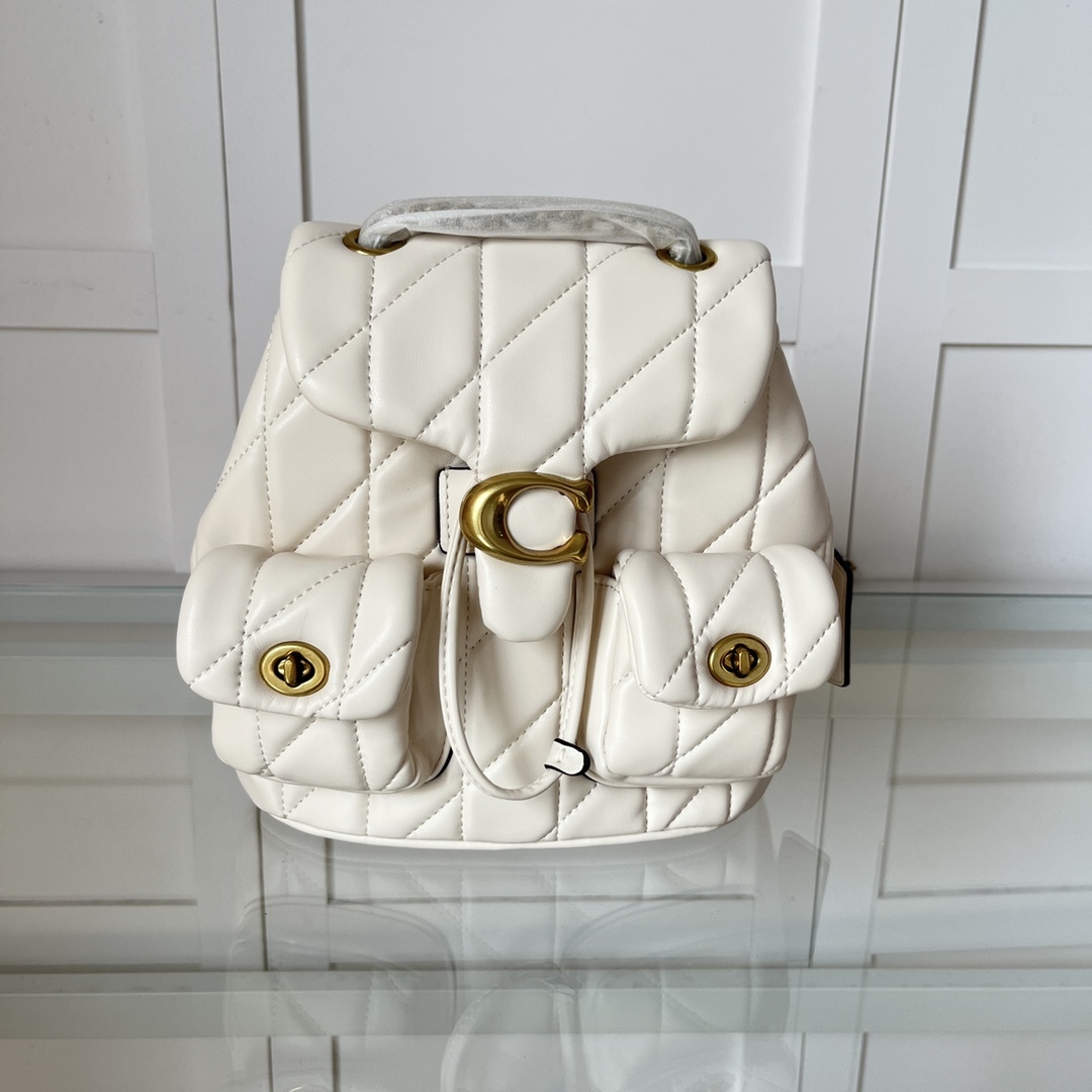 コーチ「Coach」Tabby ミニ バックパック