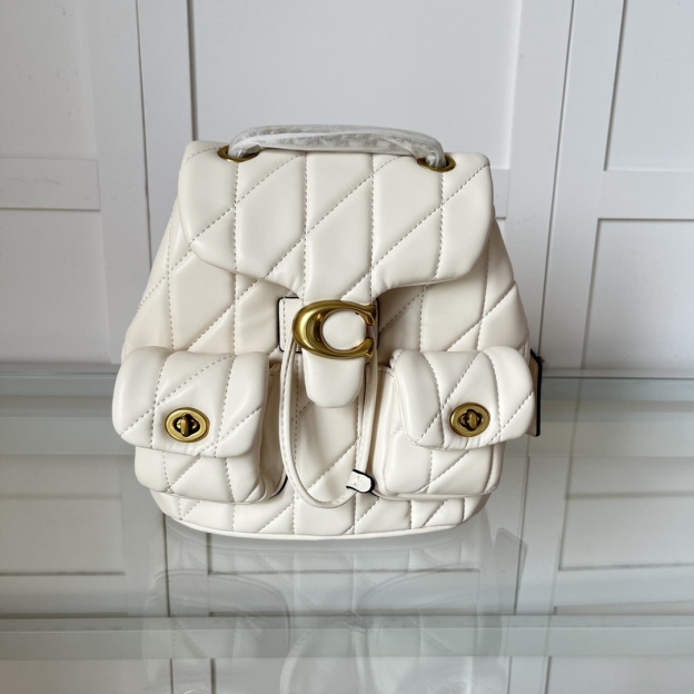 コーチ「Coach」Tabby ミニ バックパック