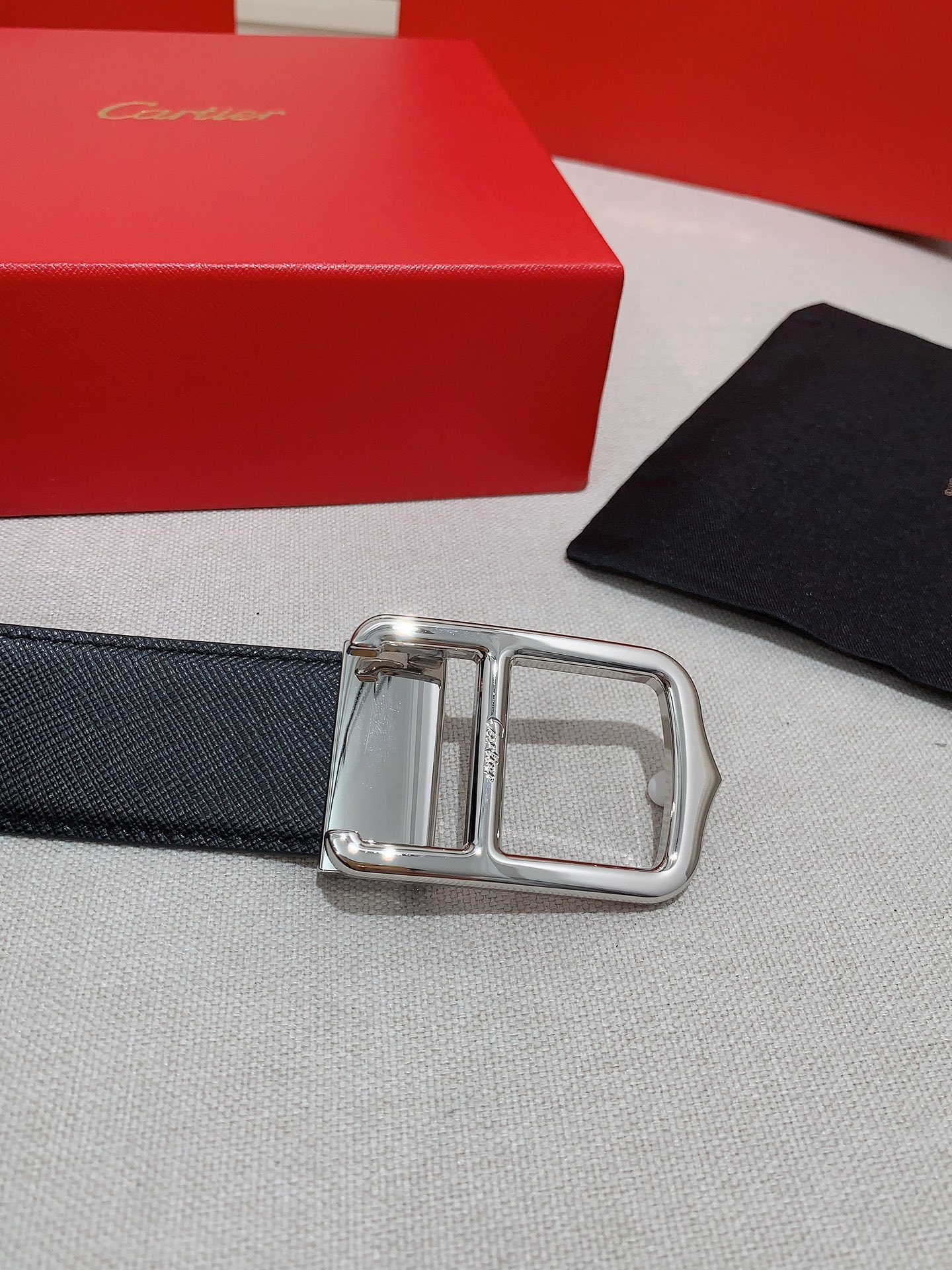 カルティエ「Cartier」バックル C ベルト-ISETAN PRESTIGE CURATED