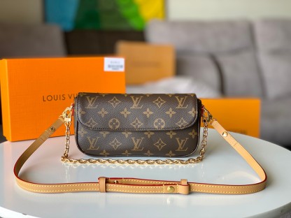 ルイ・ヴィトン「Louis Vuitton」ショルダーバッグ