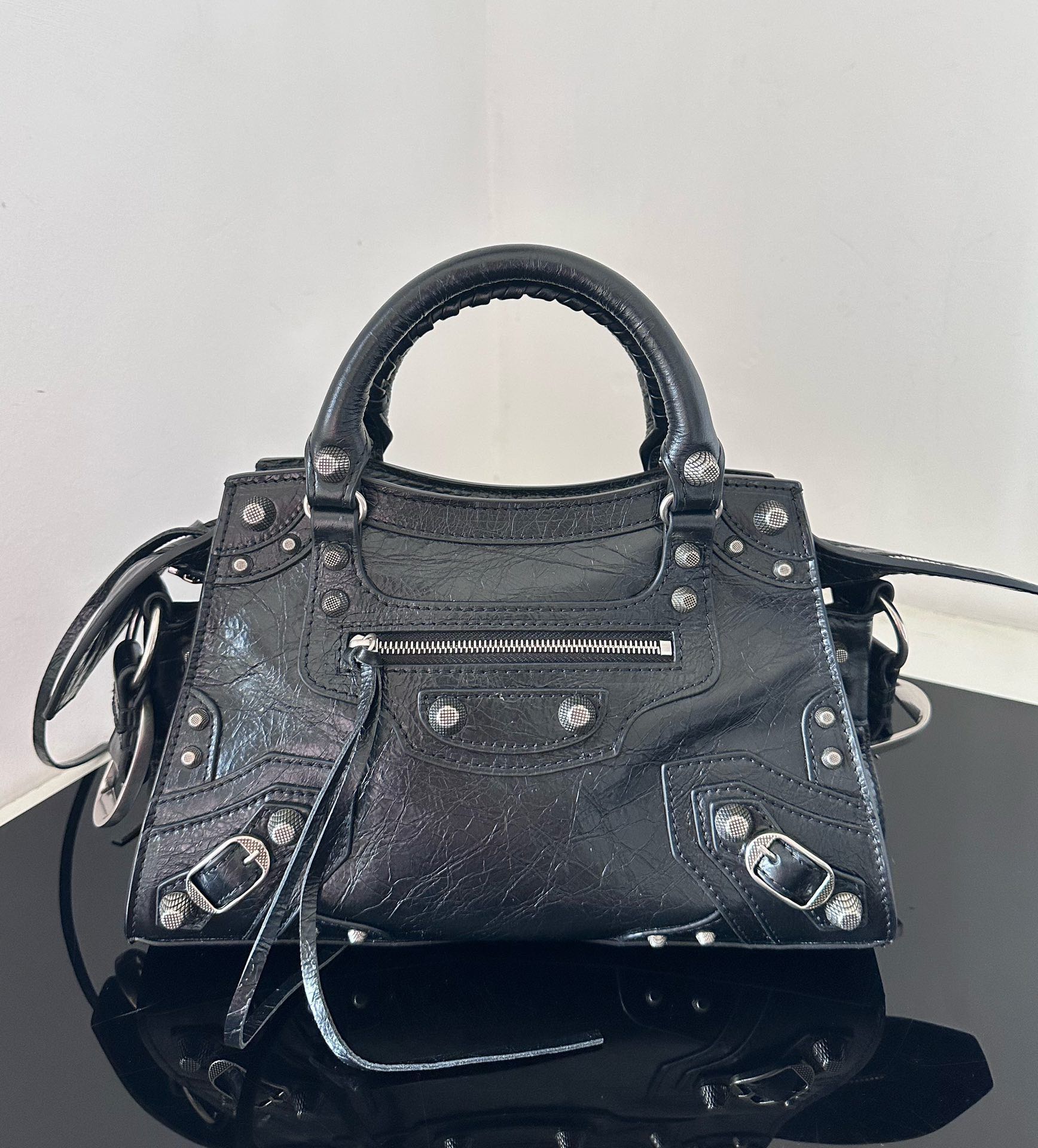 バレンシアガ「Balenciaga」モーターサイクルバッグ