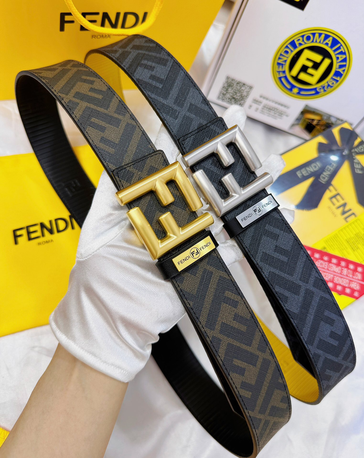フェンディ「Fendi」FFベルト - リバーシブル フックベルト