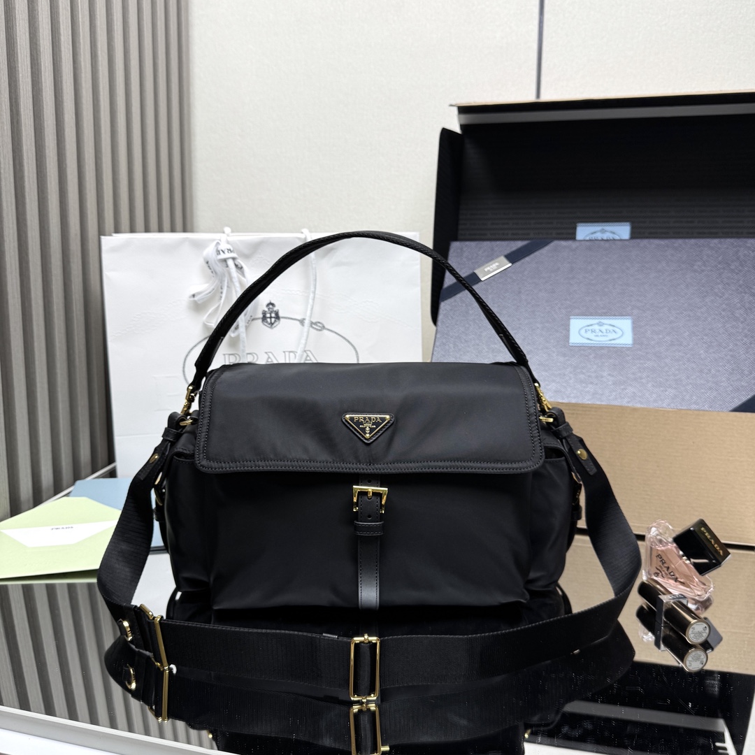 プラダの中古バッグを購入する前にチェックすべきポイント-ISETAN PRESTIGE CURATED