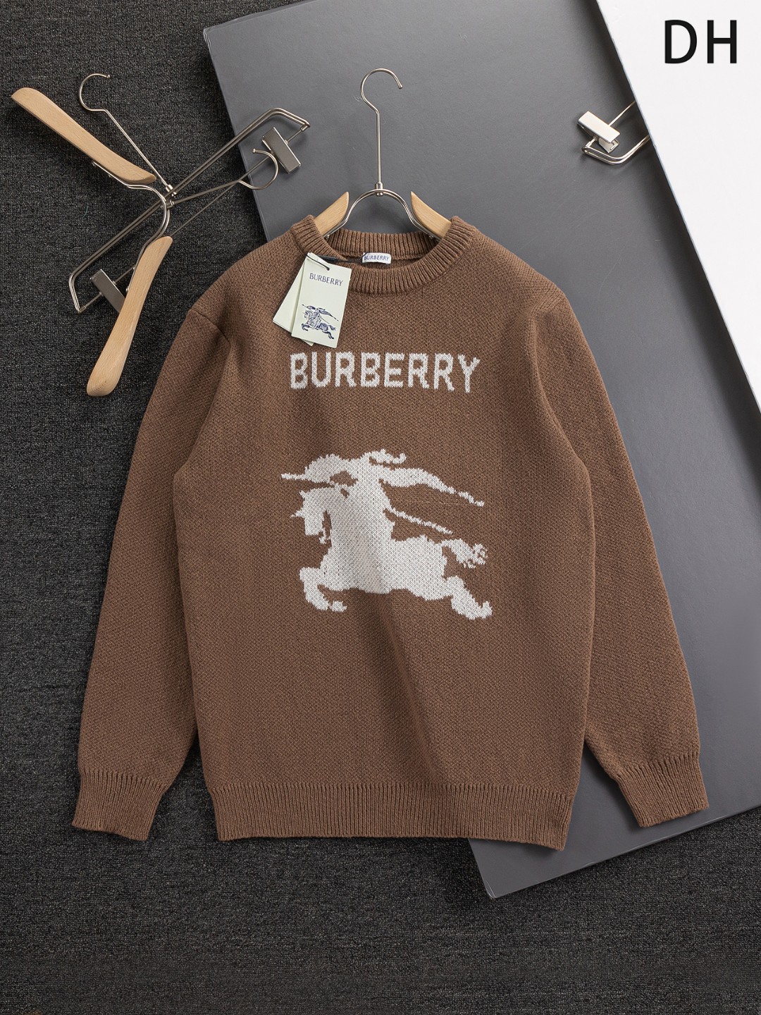バーバリー「Burberry」25SS キルティッド カシミアブレンド ニットセーター
