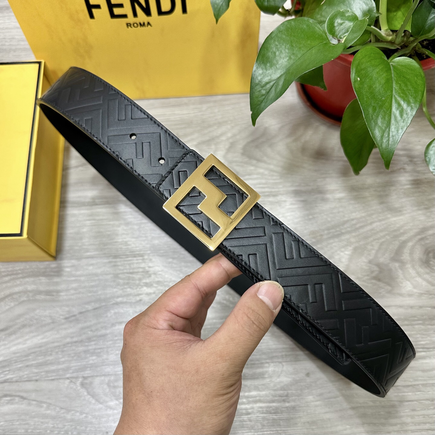 フェンディ「Fendi」FF ベルト - リバーシブル フックベルト
