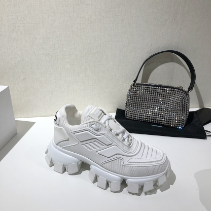 プラダ「Prada」 ディアドラ スニーカー-ISETAN PRESTIGE CURATED