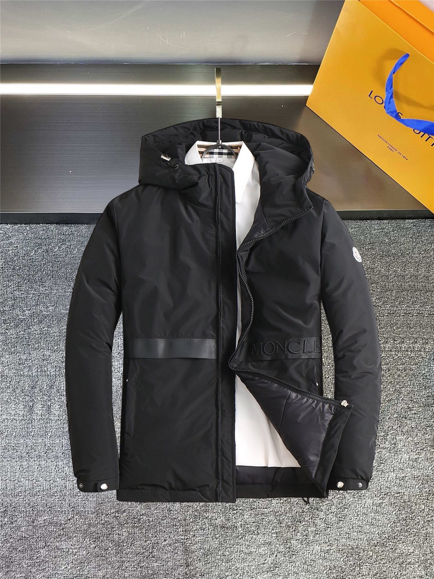 モンクレール「Moncler」カラーブロック ダウンジャケット