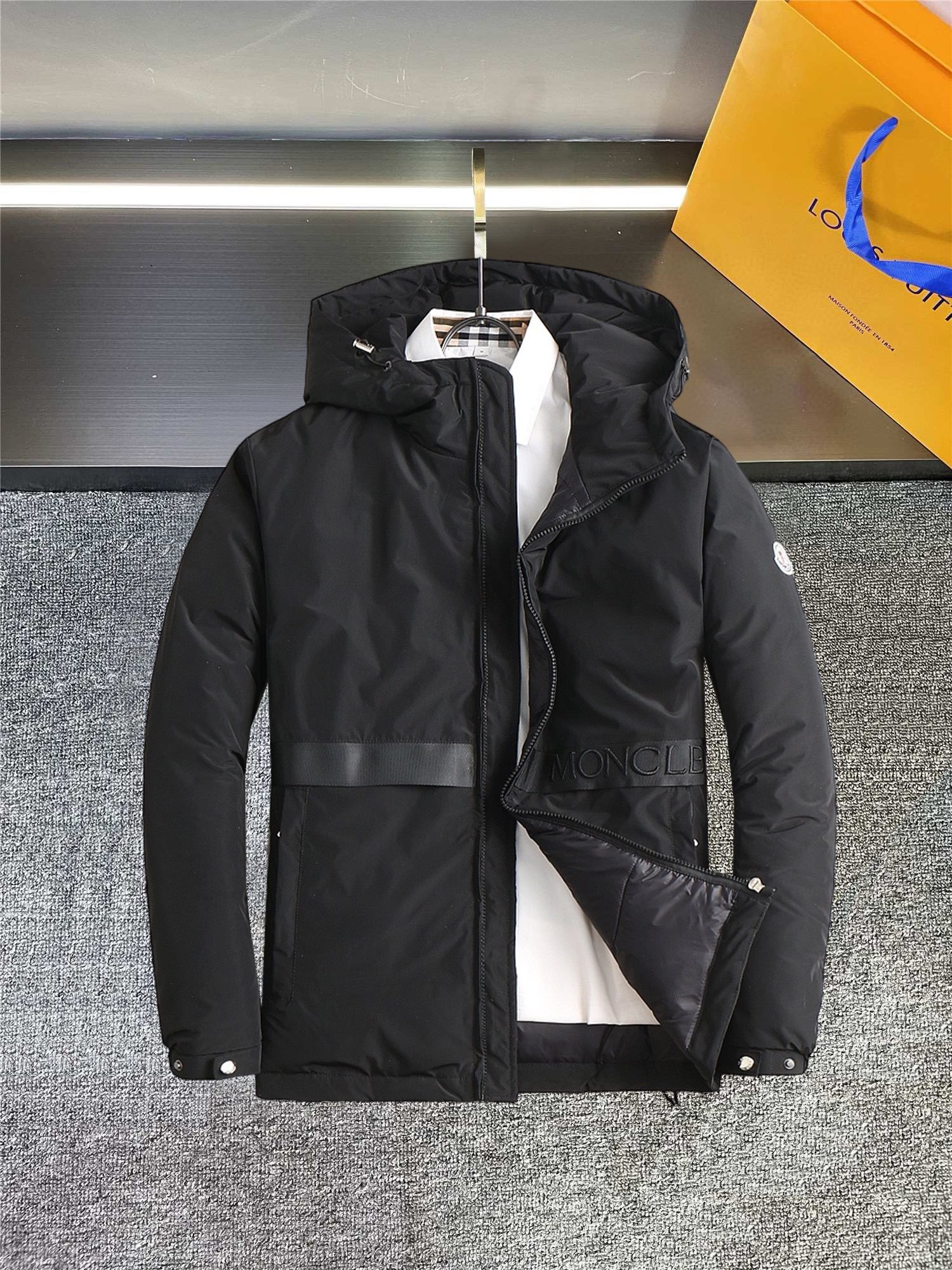 モンクレール「Moncler」カラーブロック ダウンジャケット
