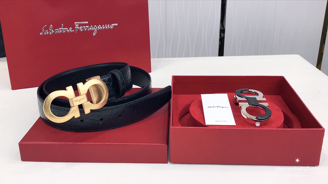 フェラガモ「Ferragamo」リバーシブルベルト「デュアルバックル」