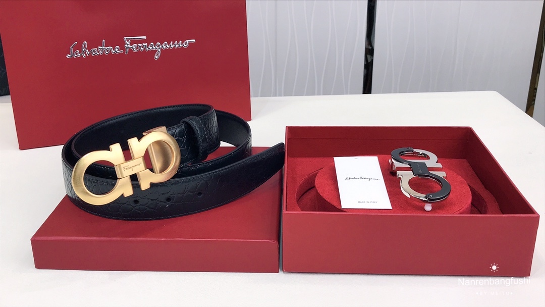 フェラガモ「Ferragamo」リバーシブルベルト「デュアルバックル」