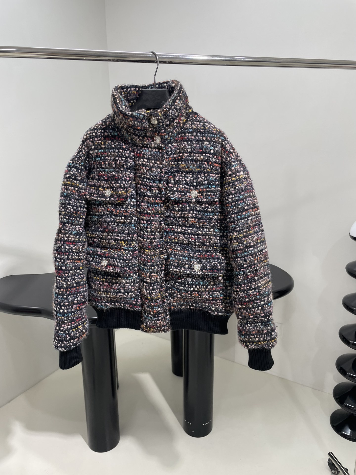 シャネル「Chanel」ツイード ダウン ジャケット