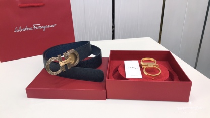 フェラガモ「Ferragamo」リバーシブルベルト「デュアルバックル」