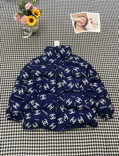 シャネル「Chanel」モノグラム スタンドカラー キルトド コート