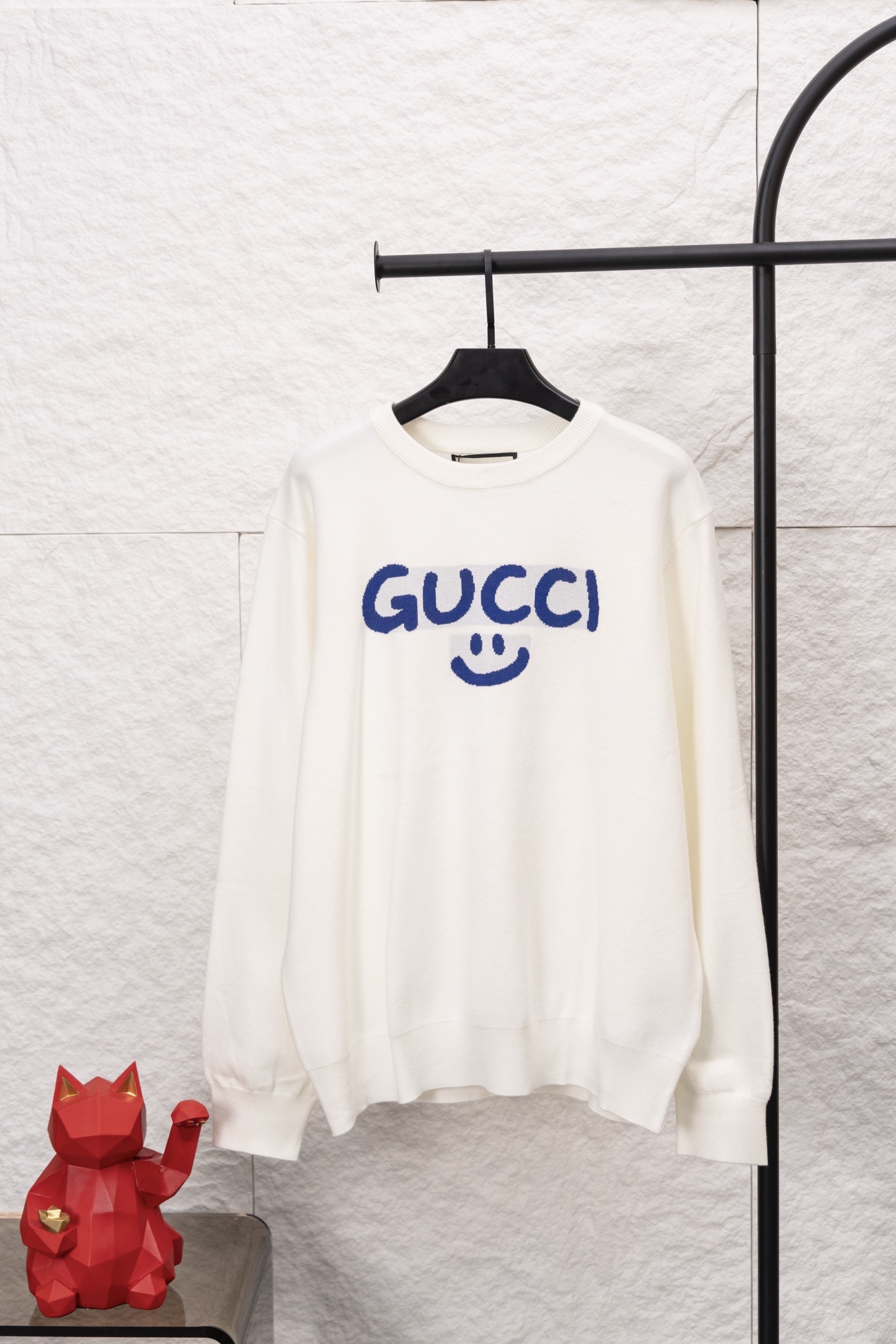 グッチ「Gucci」 スマイルロゴ ニットセーター