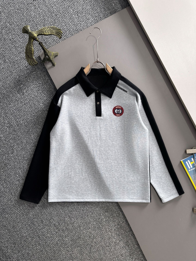 グッチ「Gucci」ロゴデザイン ハイネック ジップアップ スウェットシャツ