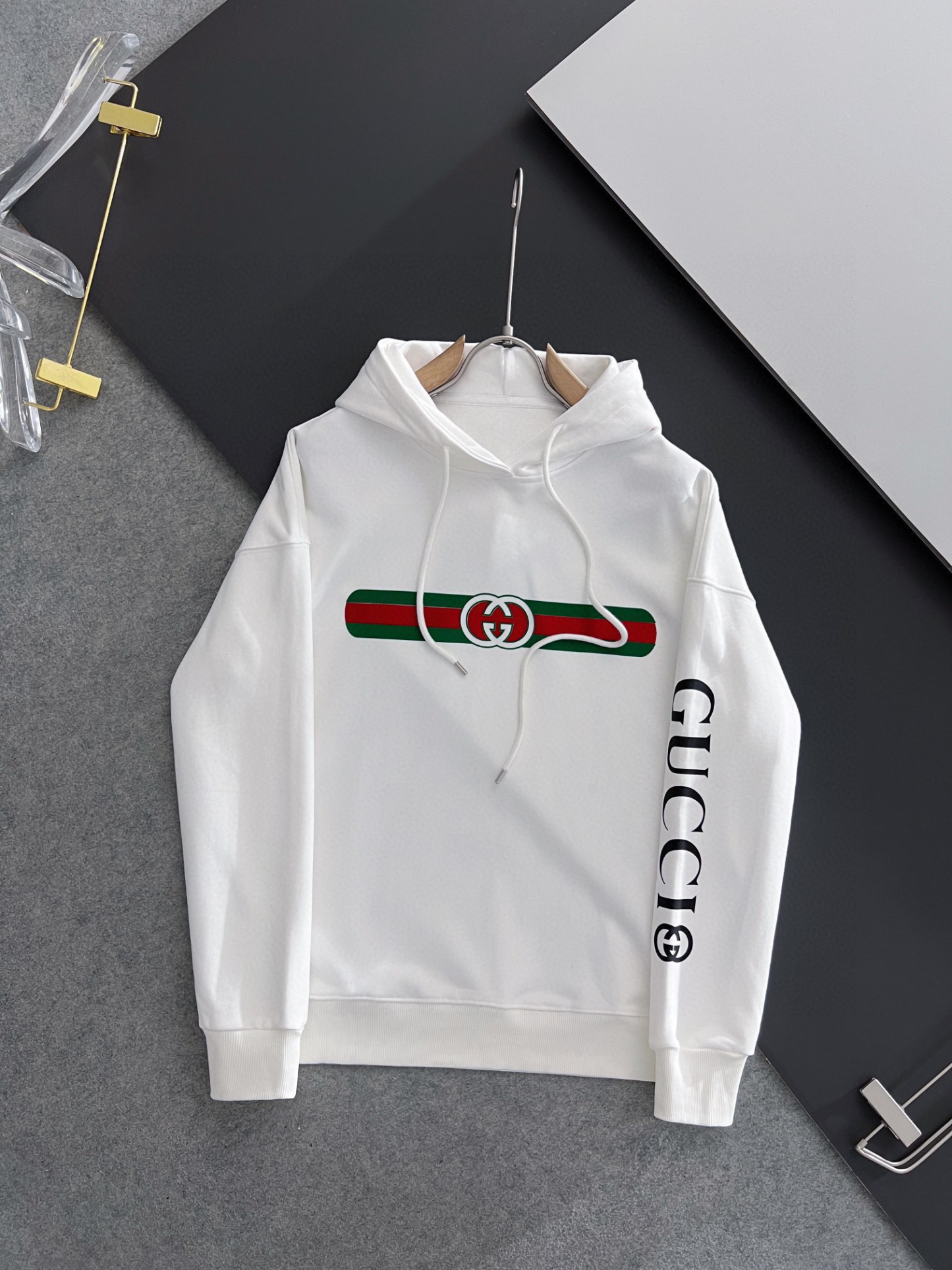 グッチ「Gucci」ロゴプリント フーディー スウェットシャツ