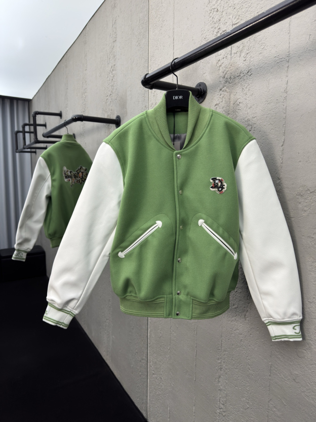 ディオール「Dior」EMBROIDERED ブルゾン