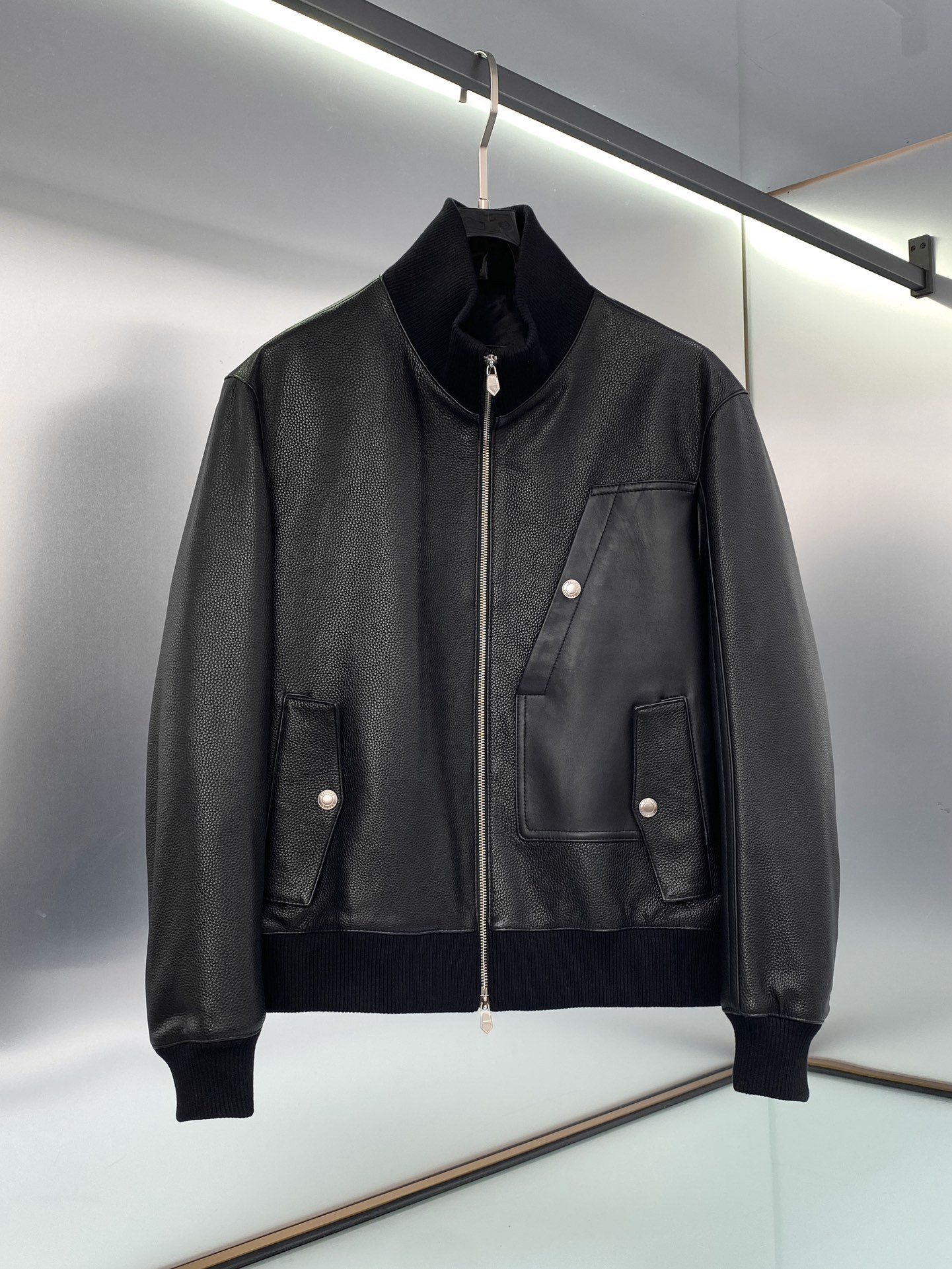 エルメス「Hermès」 ヴェリーヌ カルフスキン アーカイブ スタンドカラー メンズ ジャケット