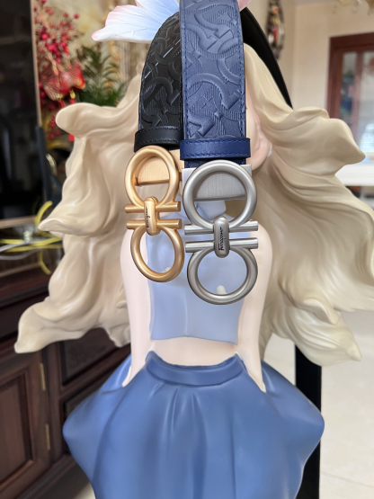 フェラガモ「Ferragamo」リバーシブルベルト