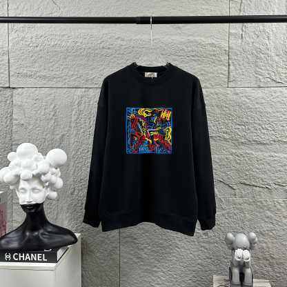 エルメス「Hermès」グラフィティ ホース プルオーバー スウェットシャツ