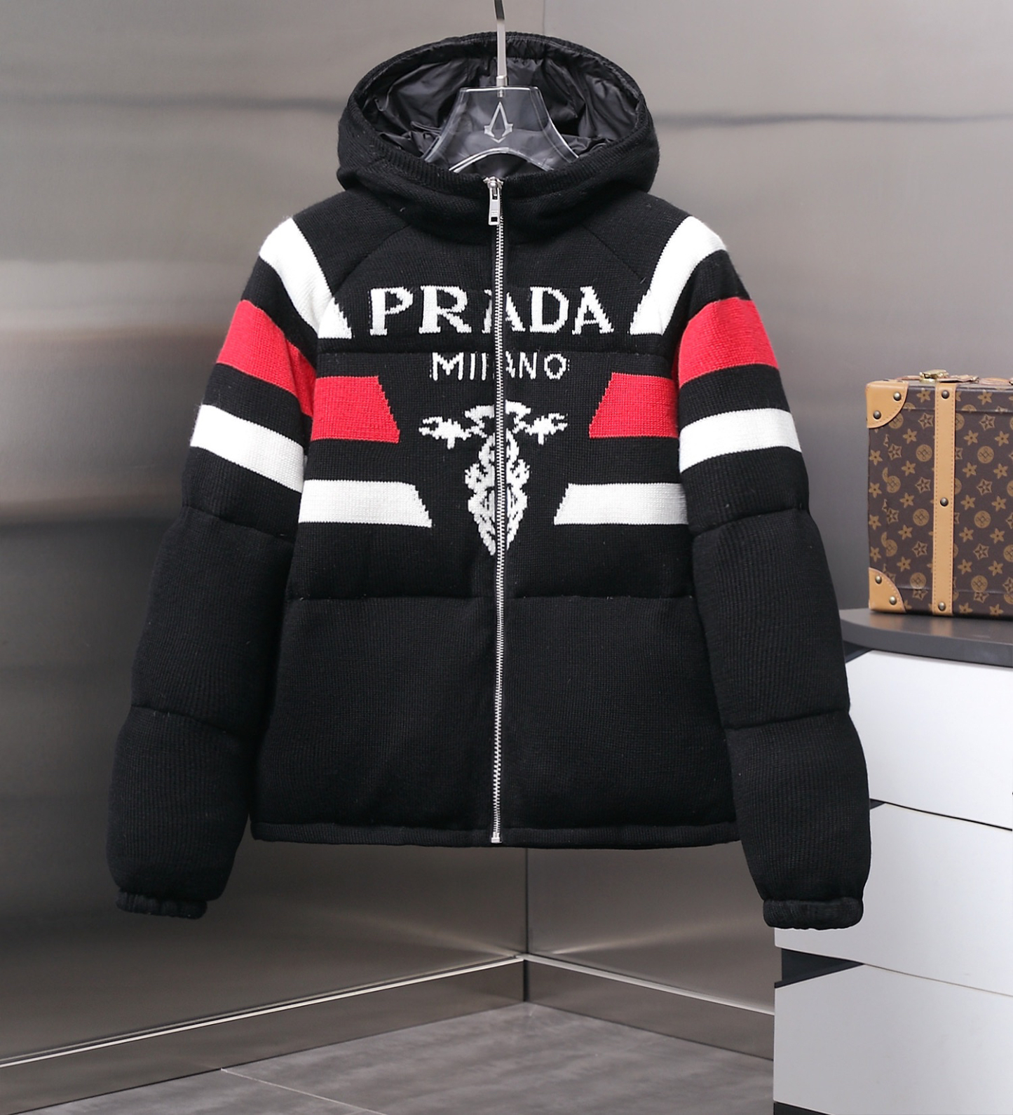 プラダ「Prada」ウール＆カシミア ダウンジャケット