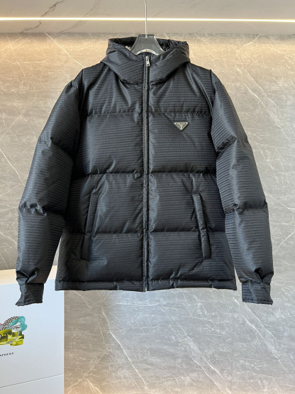 プラダ「Prada」ジャカード フード付き ダウンジャケット