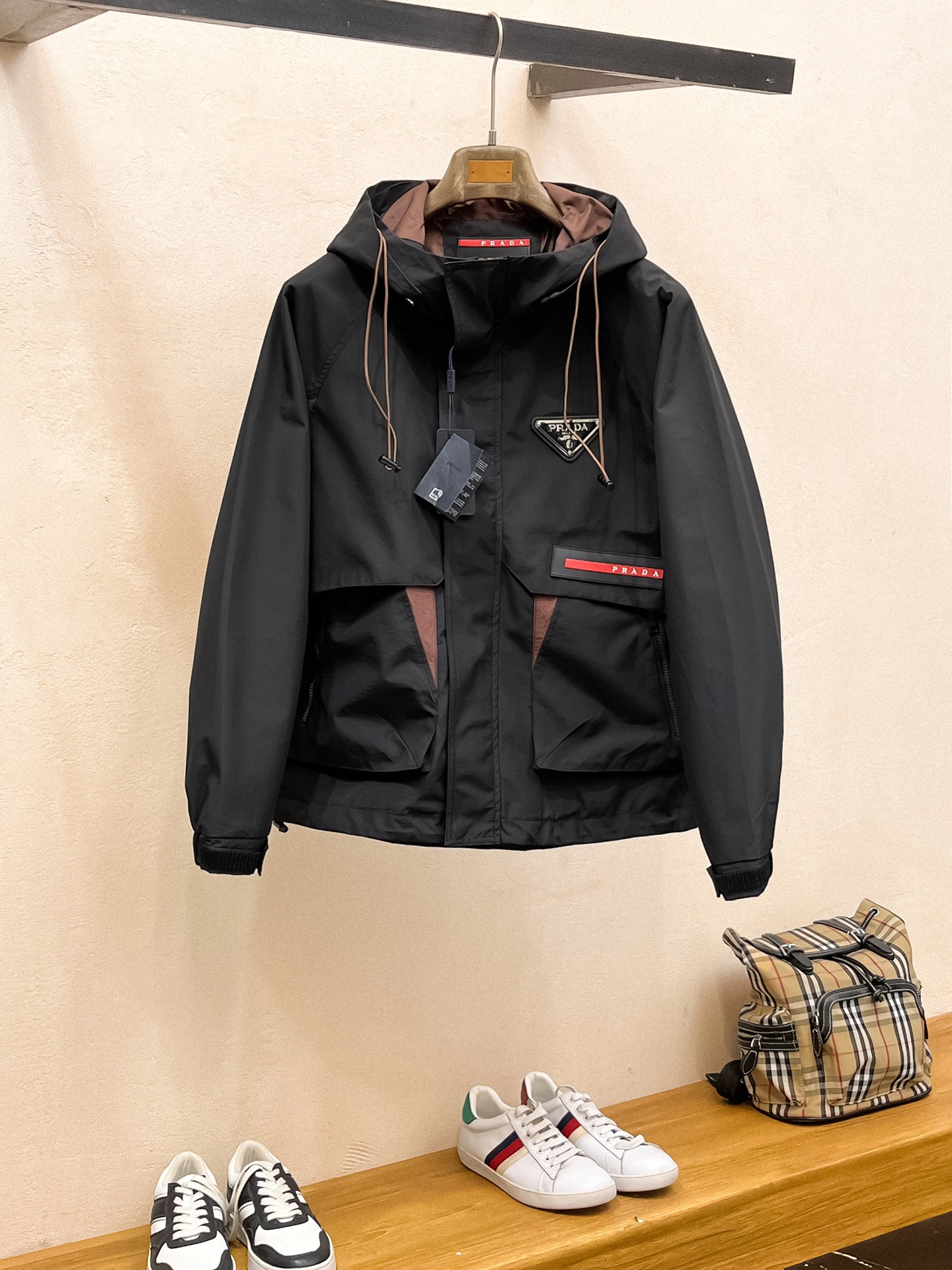 プラダ「Prada」テクニカル ジャケット