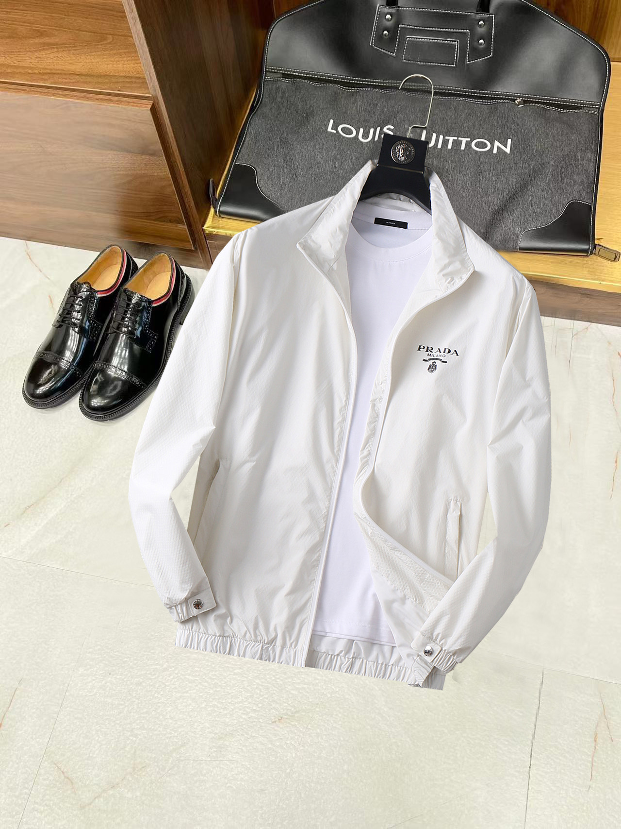 プラダ「Prada」テクニカル ジャケット