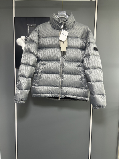 ディオール「Dior」オブリーク キルト ダウン ジャケット