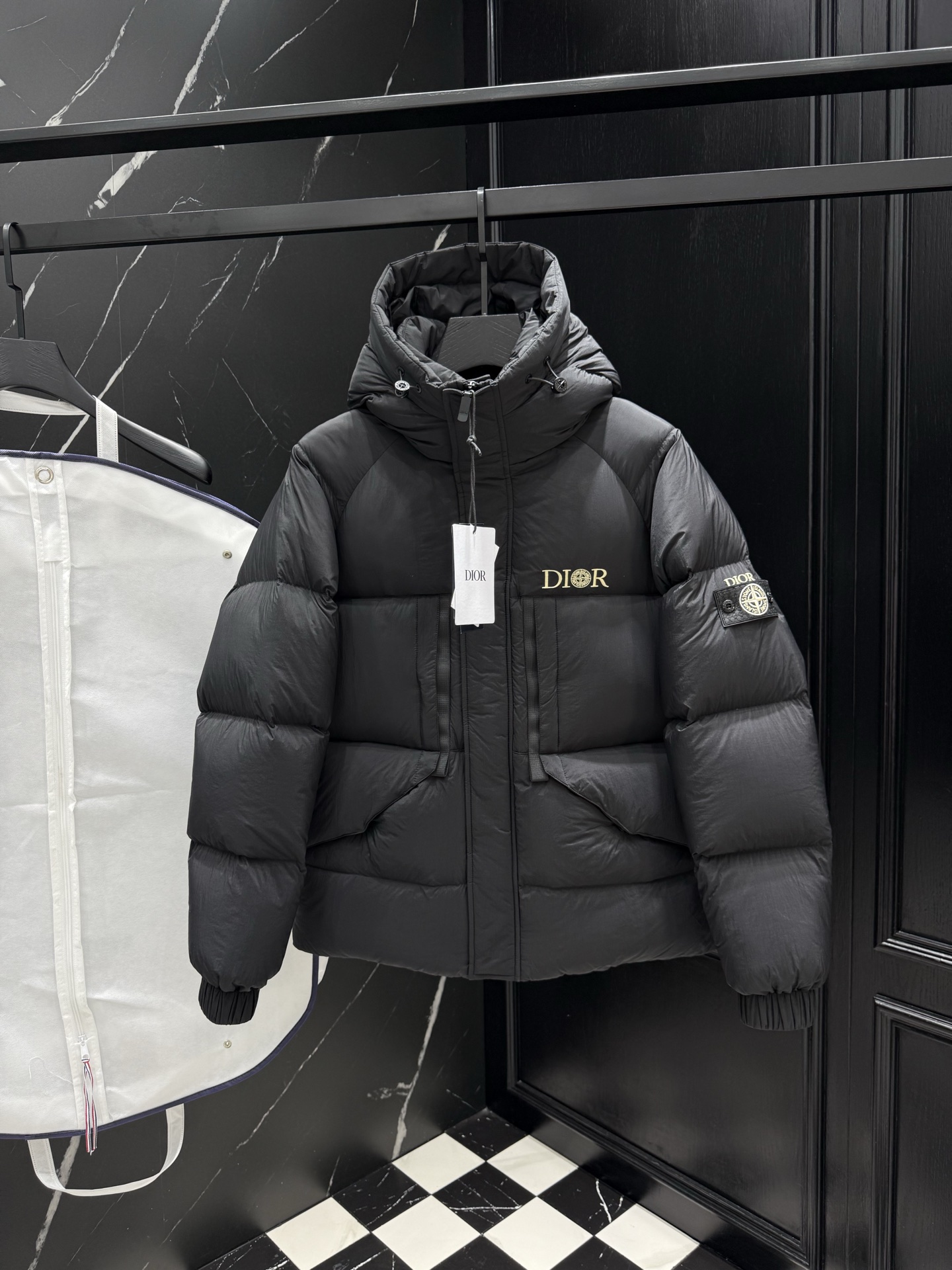 ディオール「Dior」ダウンブルゾン