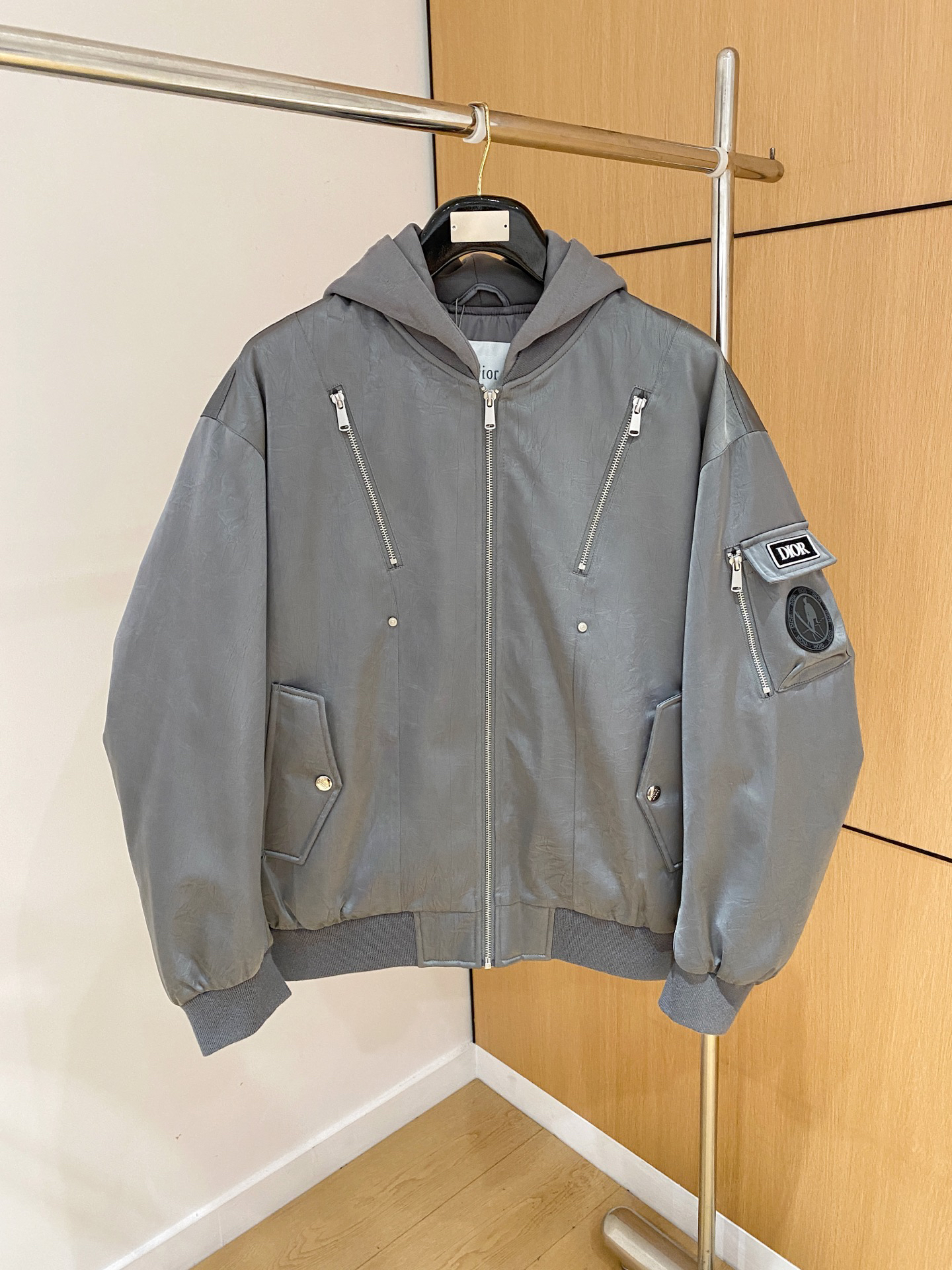 ディオール「Dior」ダウンフード付きジャケット