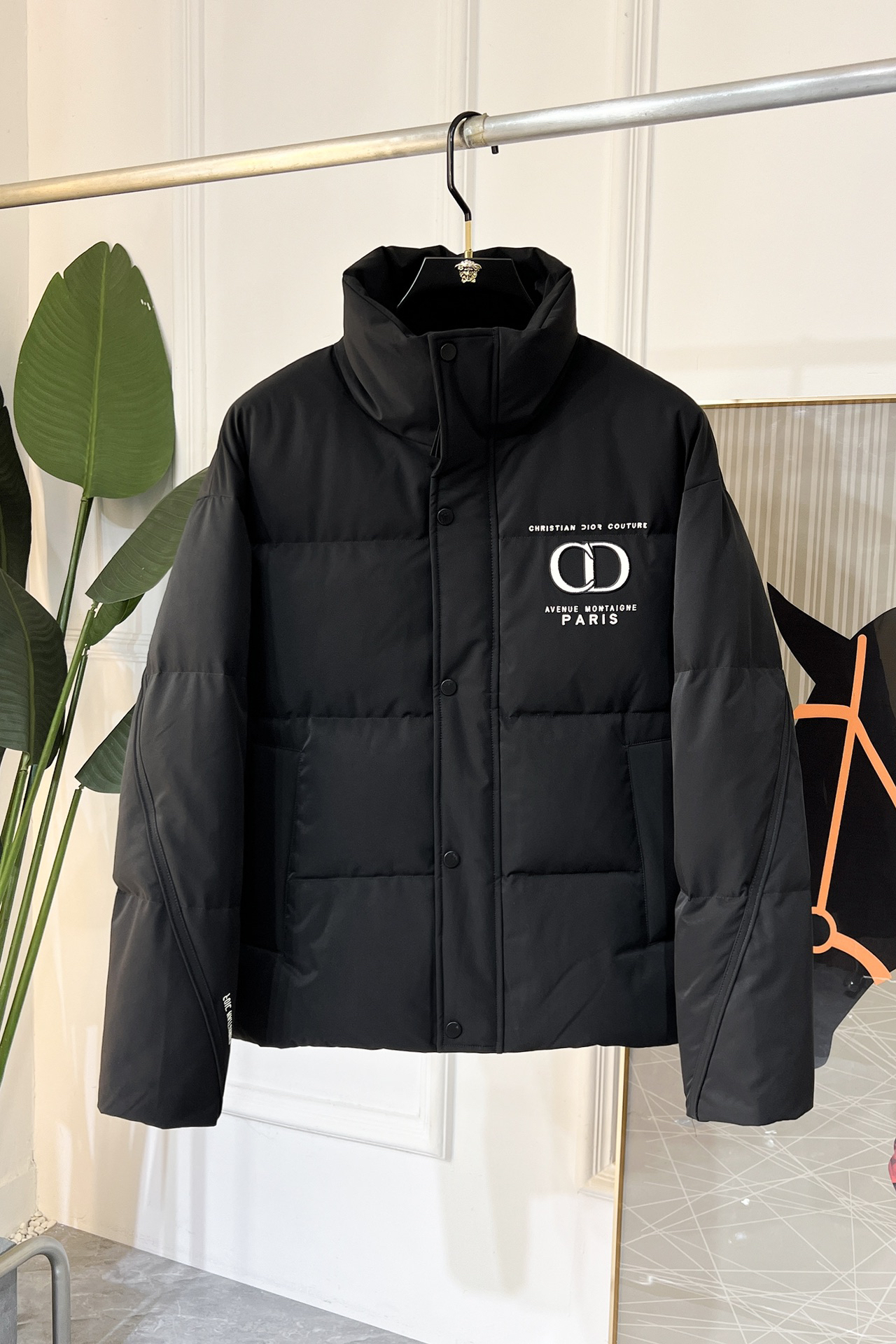 ディオール「Dior」モダン ダウンジャケット