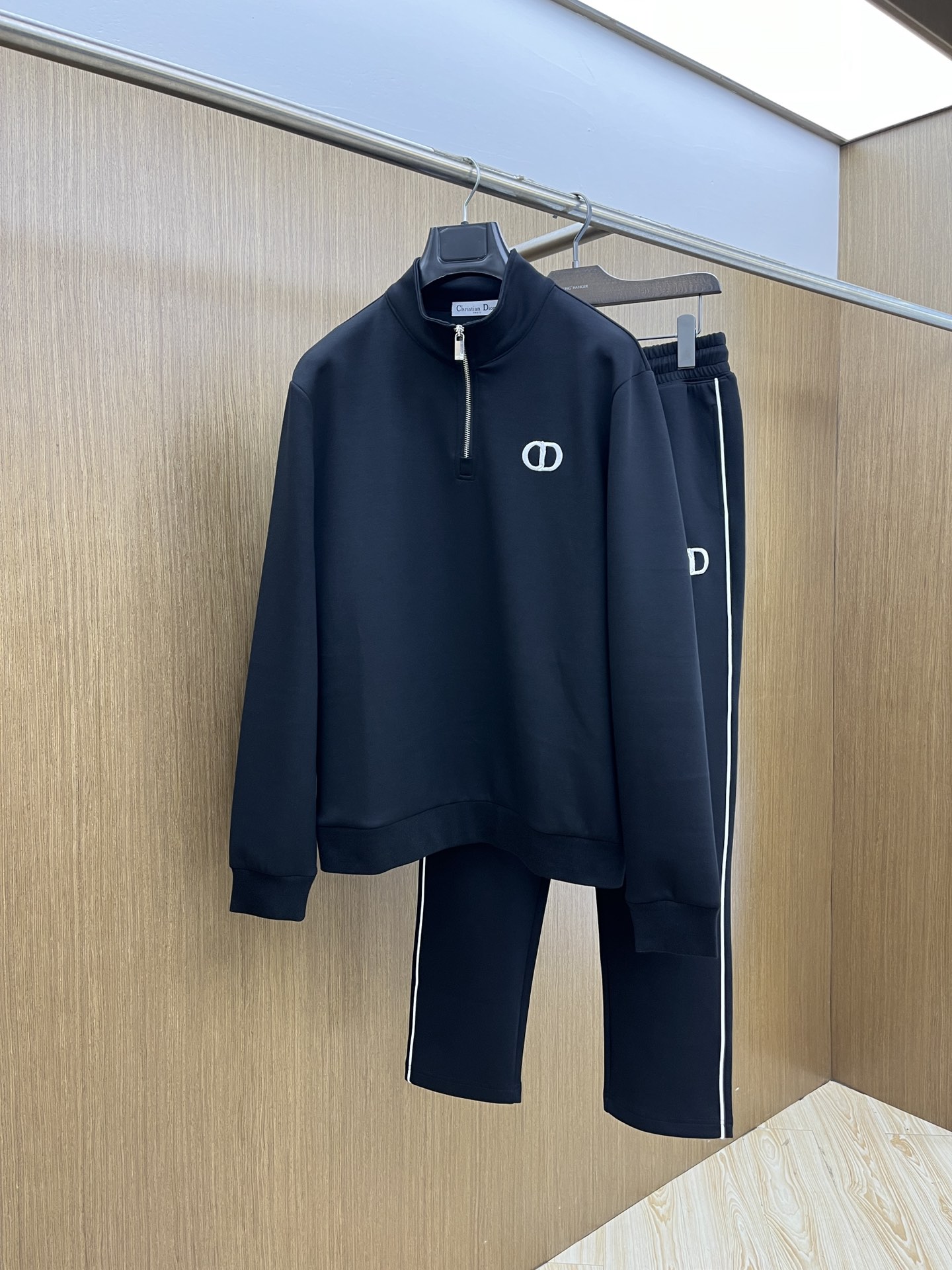 ディオール「Dior」エンブロイダリー フーデッド セットアップ