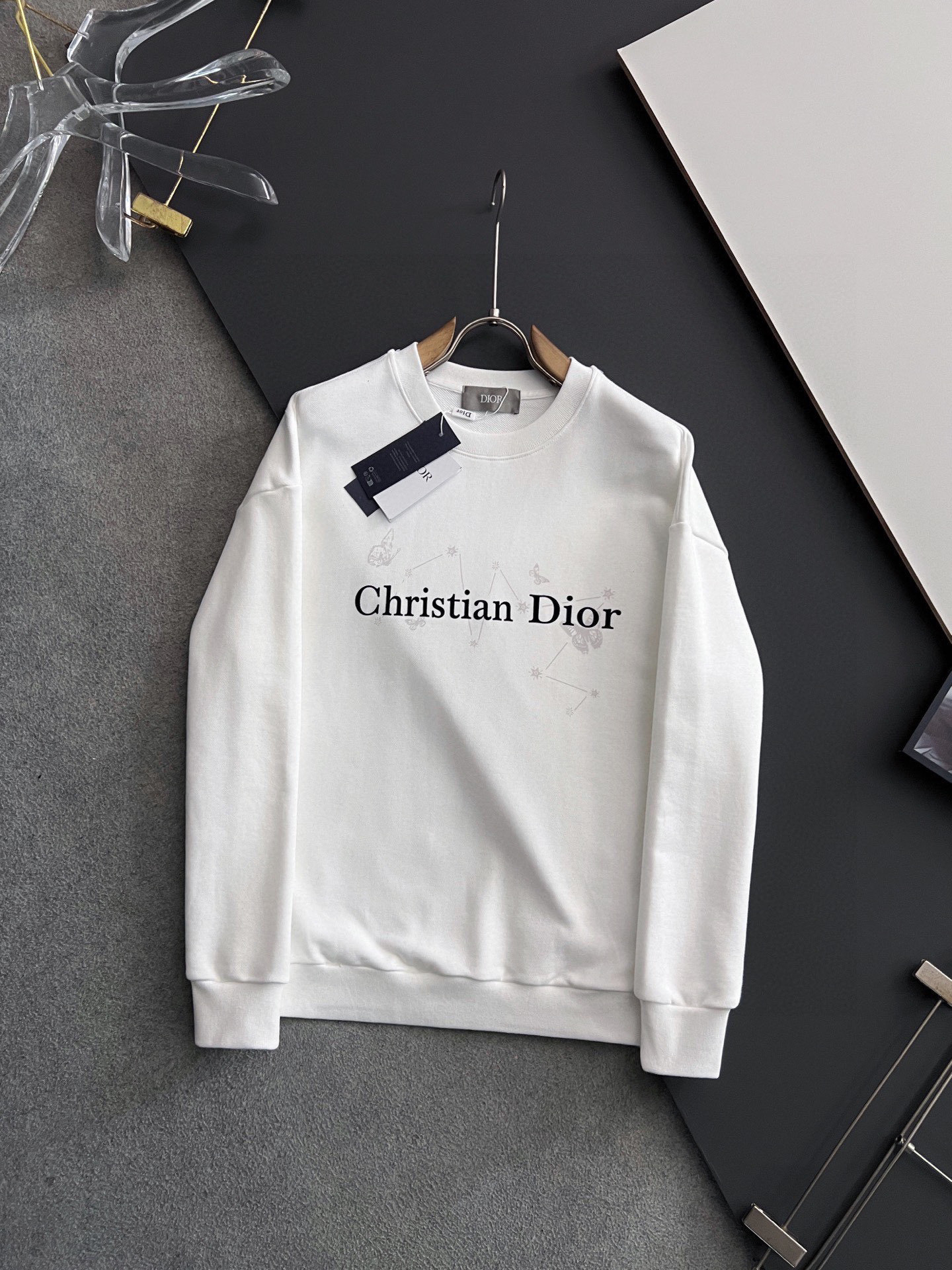 ディオール「Dior」エッセンシャルス ウェア フードなしスウェットシャツ