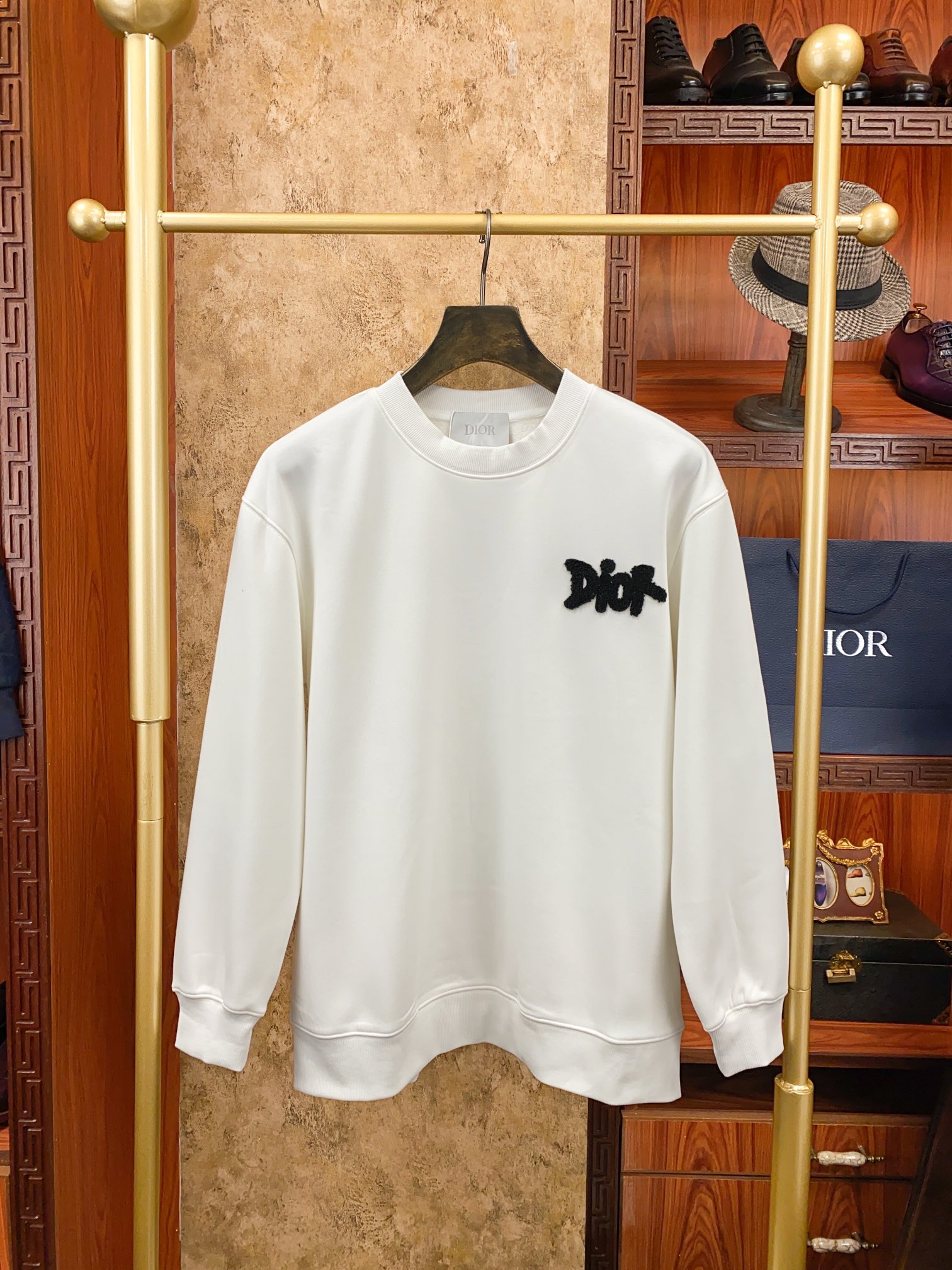 ディオール「Dior」エンブレム タオル刺繍 スウェットシャツ