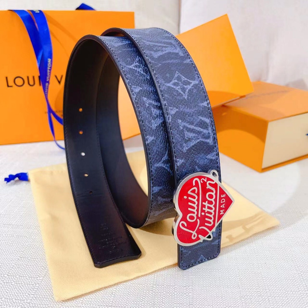 ルイ・ヴィトン「Louis Vuitton」ベルト･LV イニシャル 40MM