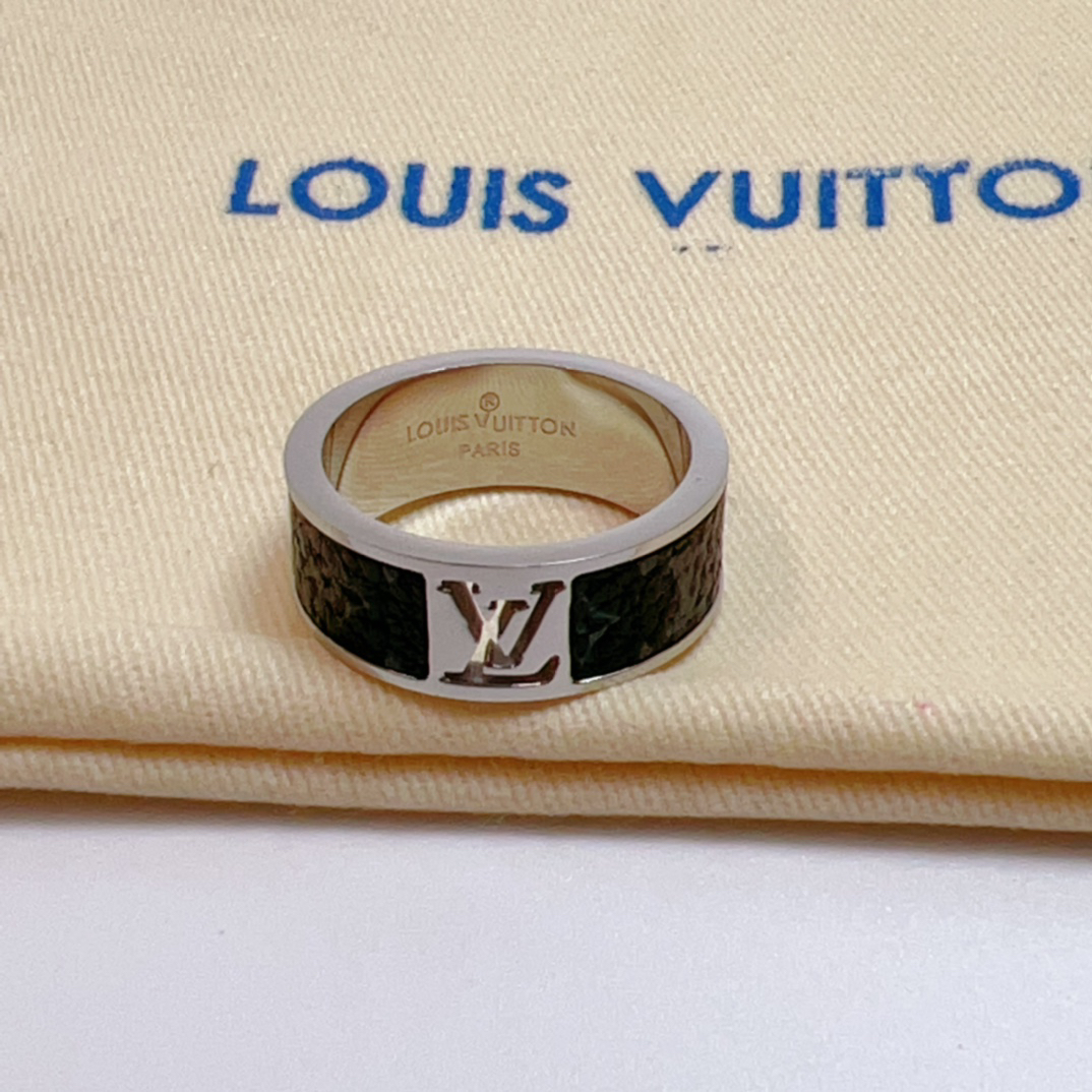 ルイ・ヴィトン「Louis Vuitton」Epi リング