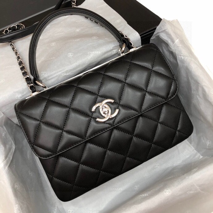 シャネル「Chanel」トップハンドル フラップ バッグ