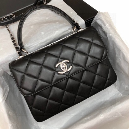 シャネル「Chanel」トップハンドル フラップ バッグ