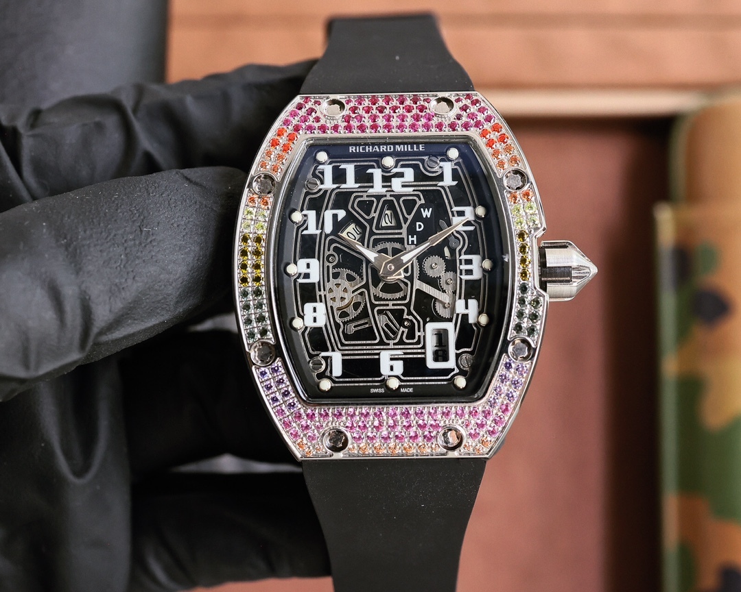 リシャール ミル「Richard Mille」RM067 ウルトラライト 自動巻き クロノグラフ - スポーツ&エレガンスの融合
