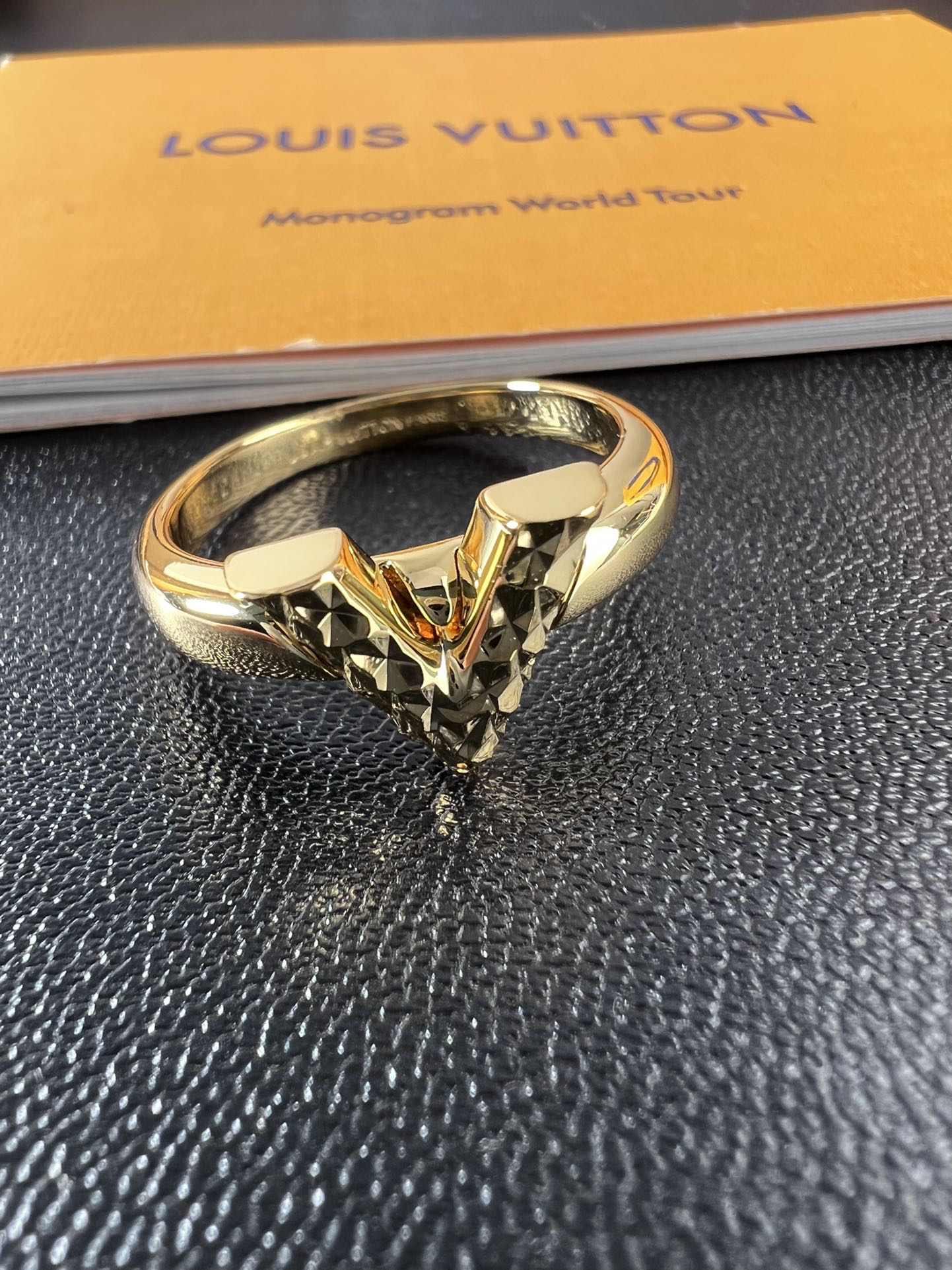 ルイ・ヴィトン「Louis Vuitton」Blossomリング