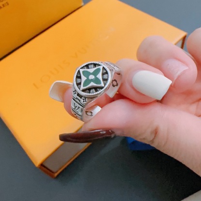 ルイ・ヴィトン「Louis Vuitton」Heritage リング