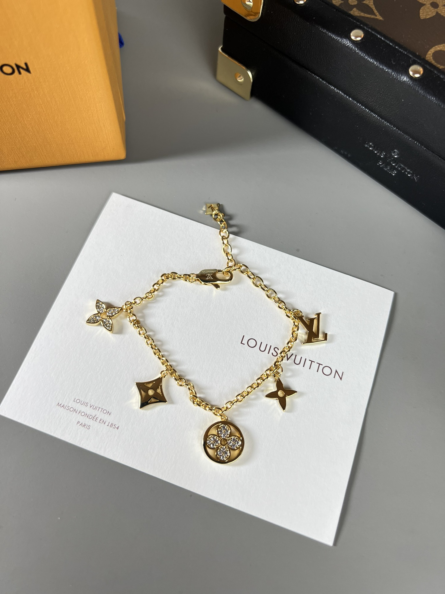 ルイ・ヴィトン「Louis Vuitton」CIRDELサーゼルシャンパン クリスタル バングル
