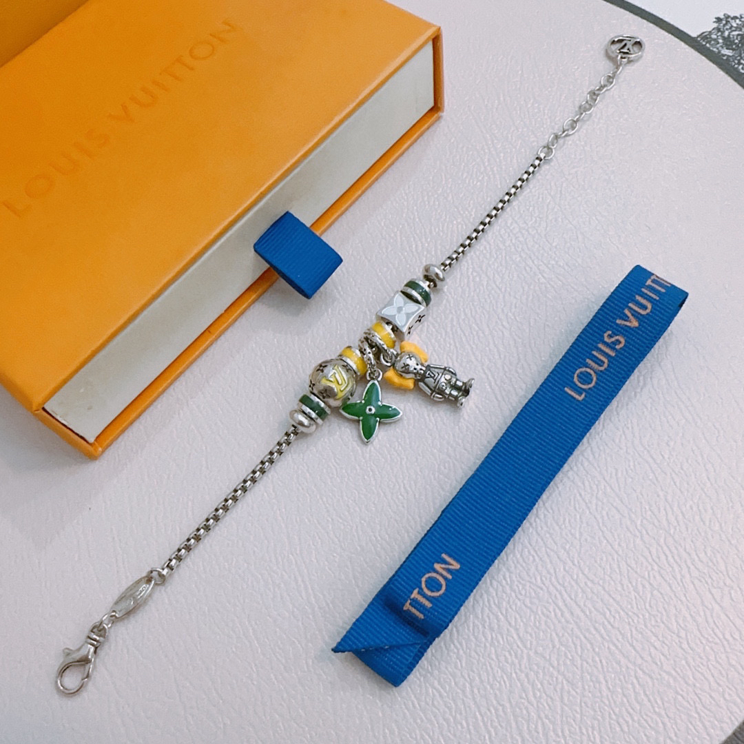 ルイ・ヴィトン「Louis Vuitton」RECYCLED ブレスレット