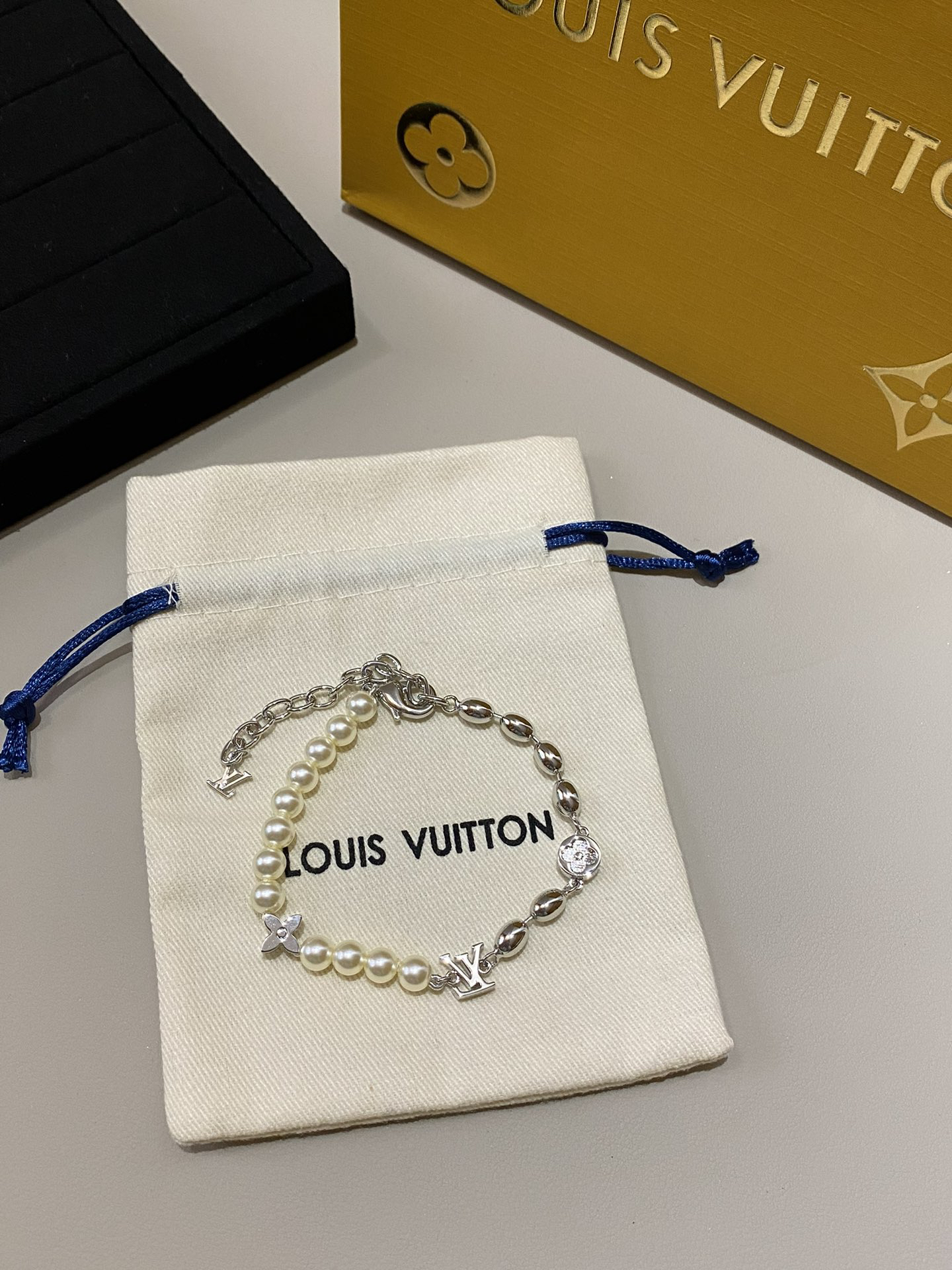 ルイ・ヴィトン「Louis Vuitton」Color Blossom ブレスレット