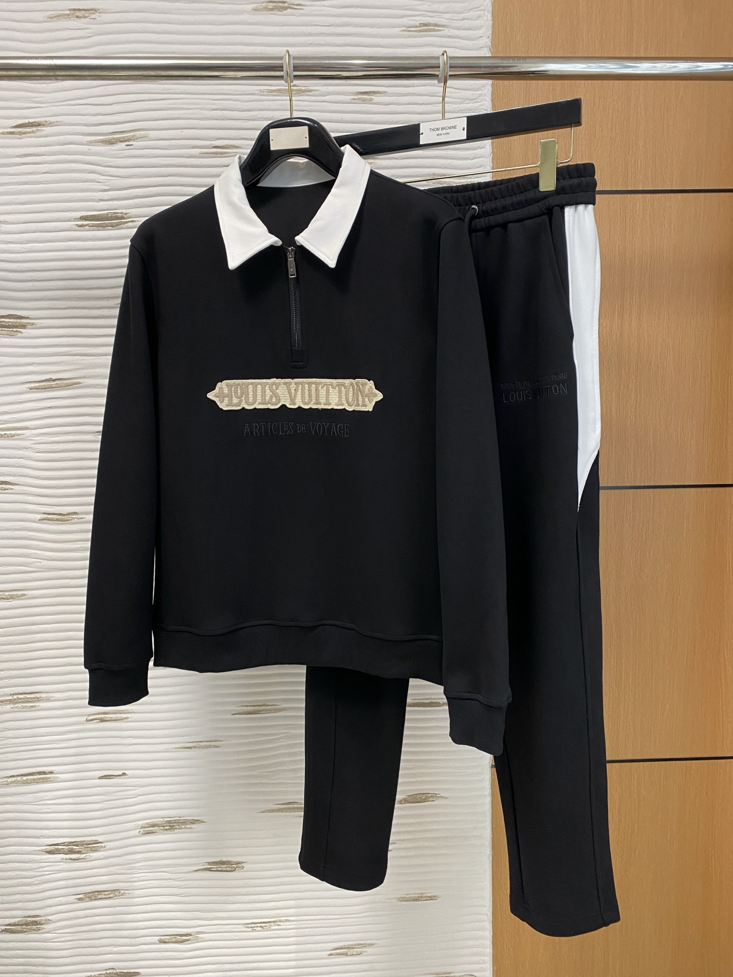 ルイ・ヴィトン「Louis Vuitton」2025秋冬 メンズ スポーツウェア セットアップ