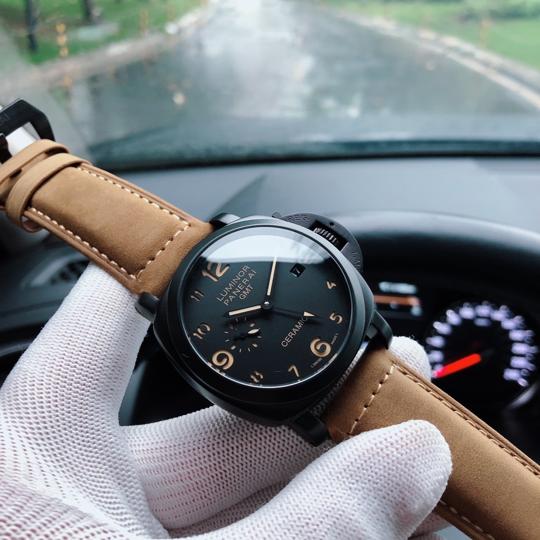 パネライ「Panerai」ルミノール マリーナ 1950 3デイズ GMT オートマティック 44mm