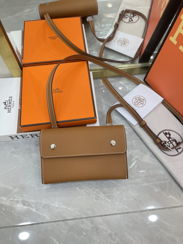 エルメス「Hermès」エルメスナップ ウォレット